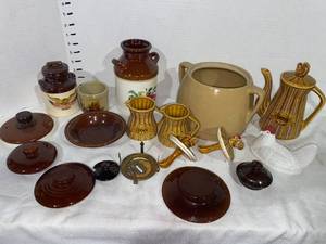 lot 44154 image: Collection of Crock-ware and lids
