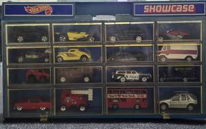 lot 44174 image: HotHeels Showcase with Cars