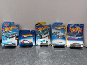 lot 44343 image: 5 Oldie but Goodies Hot Wheels Basic Cars 164 Scale Toy Vehicle For Collectors & Kids (Styles May Vary)