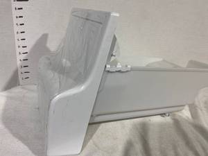 lot 44353 image: Frigidaire Ice Maker Replacement
