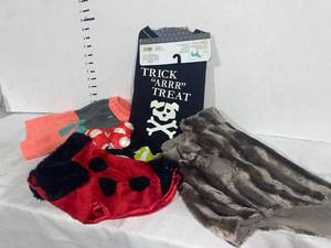 lot 44405 image: Little Doggie Outfits 4