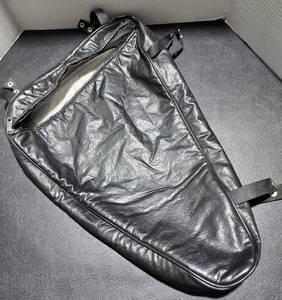 lot 44458 image: Jeep Storage Bag fits in the triangle of the roll bars