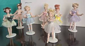 lot 44469 image: 7 - Beautiful Porcelain Ballerina Dolls