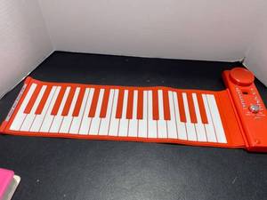 lot 44508 image: Hand Roll Out Piano Works