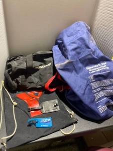lot 44524 image: Travel Bags, Back Pack , Laundry Bags and Tags