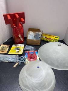 lot 44525 image: Construction Supplies, light fixtures, hinges,, flapper, cord reel, ceiling hooks, screws