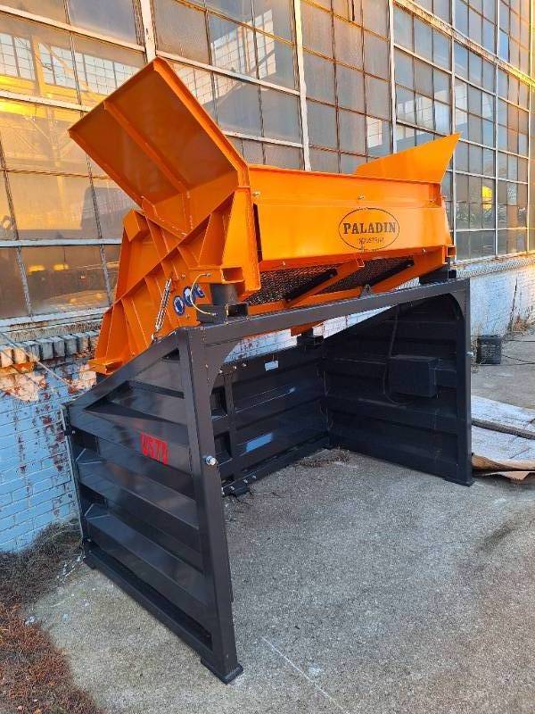 lot 2556 image: Unused Wolverine Skid Steer MTD Vibrating Screener  SMS-64-40G