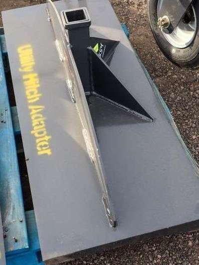 lot 2577 image: Unused Wolverine Skid Steer Utility Hitch Adapter 2 Receiver