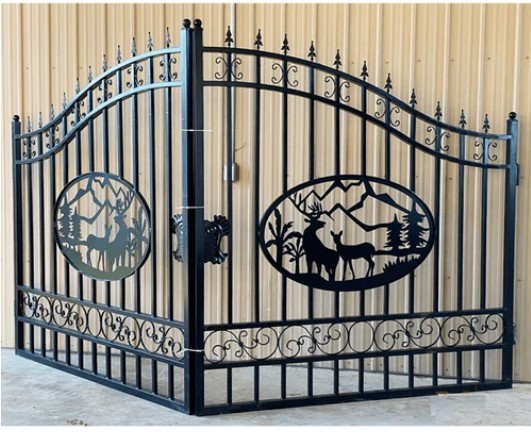 lot 1013H image: 14 Foot - Unused 2023&nbspGreatbear Bi-Parting Iron Gate. With artwork Deer in the Middle of Gate Frame.