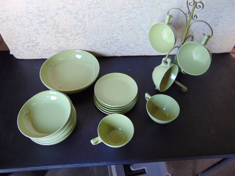 lot 4205 image: (19) piece Dessert set of Melamine Melmac dishes by Aztec, Green, (6) small plates, (6) small bowls, (6) cups, Serving bowl & metal cup holder