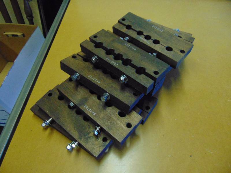 lot 4307 image: (17) wooden jig holders 8422722