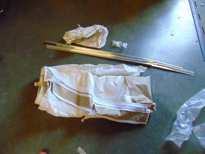 lot 4339 image: Red Dot Enclosures Golf Cart Enclosure Kit for Yamaha G29 The Drive Golf Carts Pre 2010 top