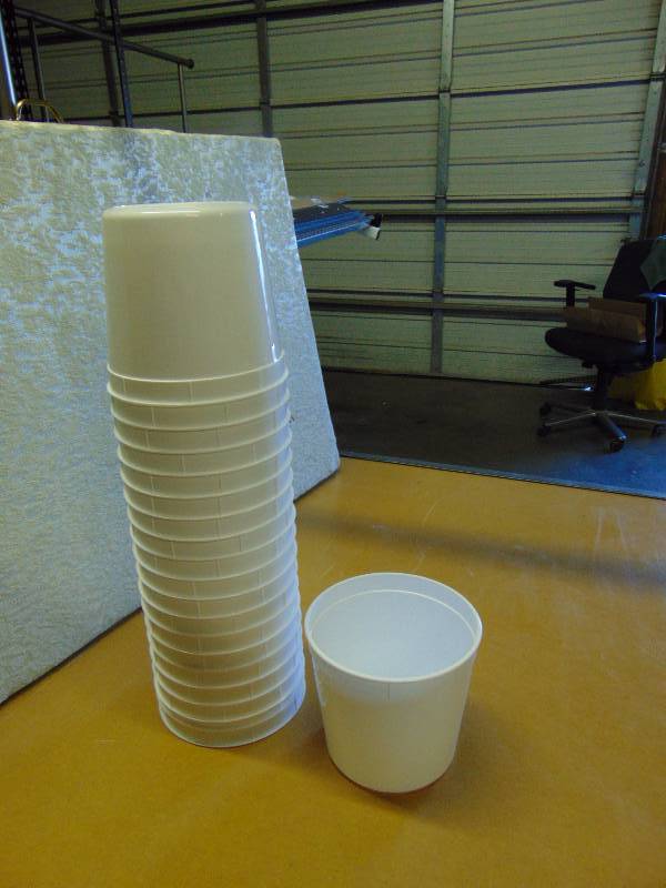 lot 4346 image: (20) ct. lot plastic Project buckets, microwave & dishwasher safe, great for mixing paint or grout 