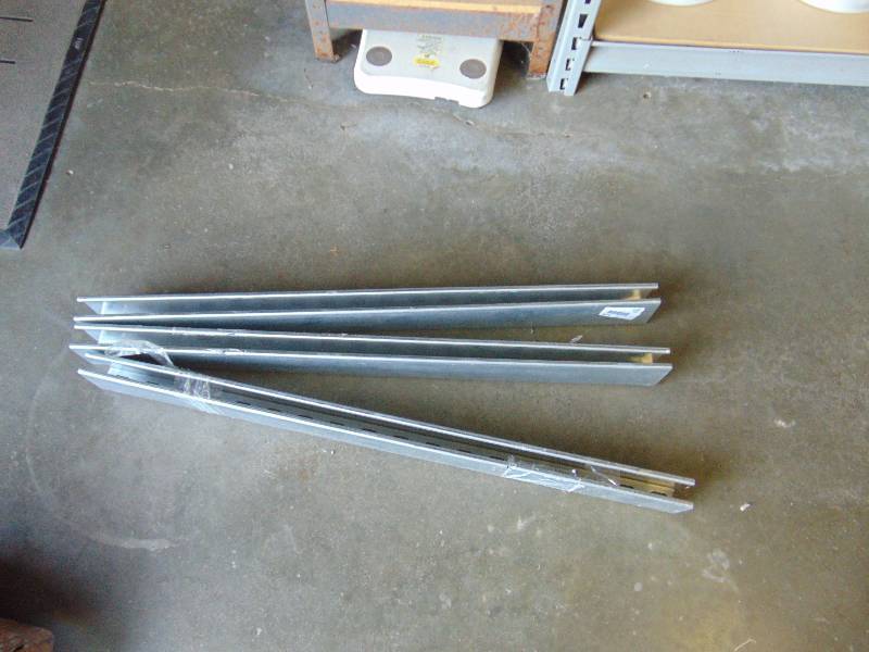 lot 4362 image: (3) ct. lot Metal C channel brackets, 36 L x 3 x 1-34