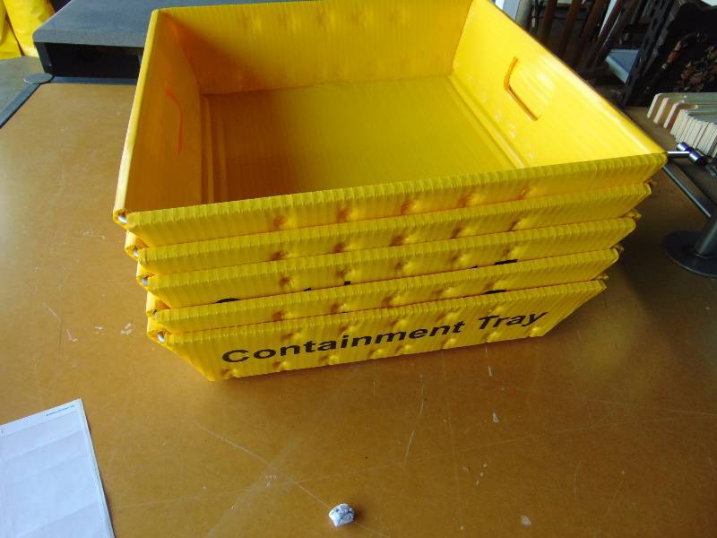 lot 4388 image: (5) ct. lot shallow yellow plastic bin, Containment Tray 14-12 x 14-12 x 4 deep