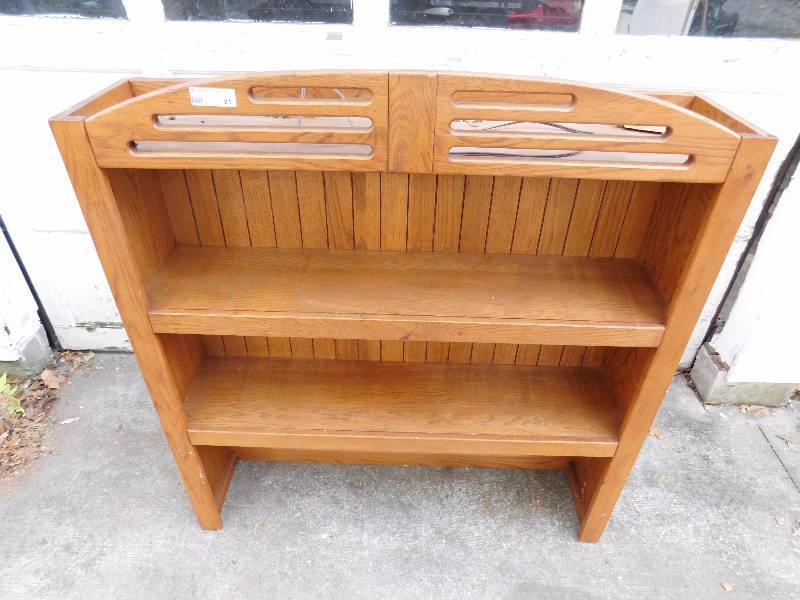 lot 21 image: Wooden Shelving