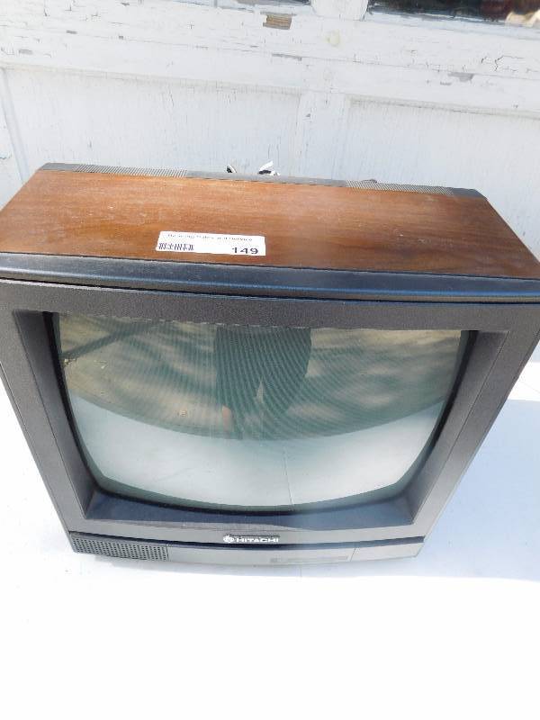 lot 149 image: Hitachi TV