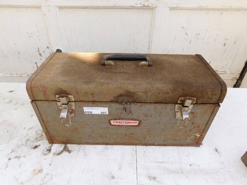 lot 207 image: Craftsman Toolbox