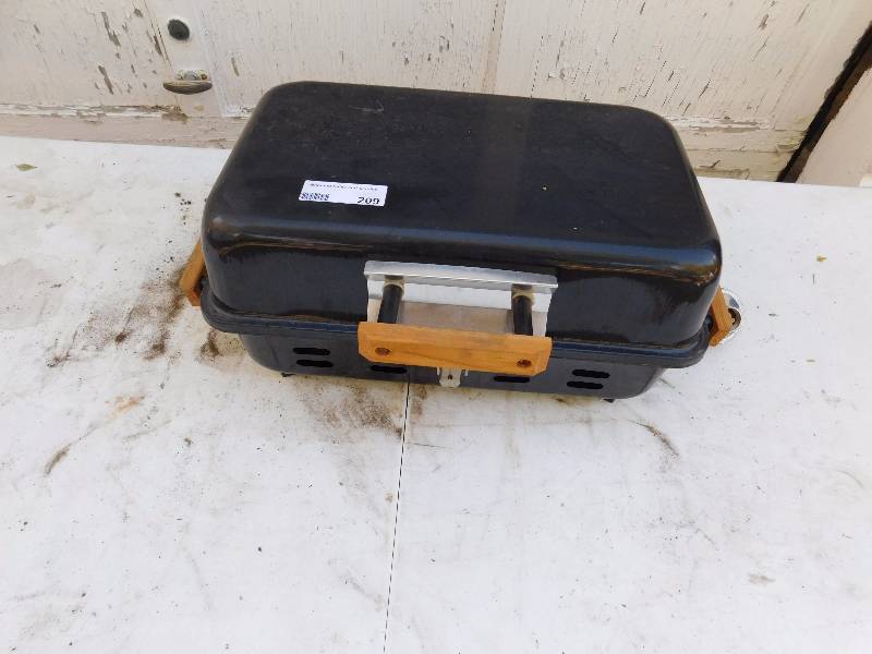 lot 209 image: Mini-Propane Grill
