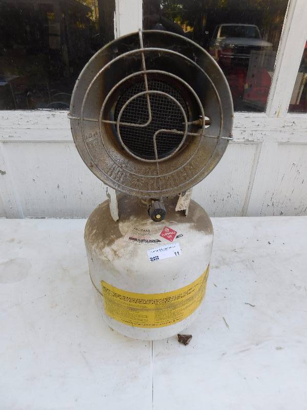 lot 11 image: Mr. Heater - Propane Heater