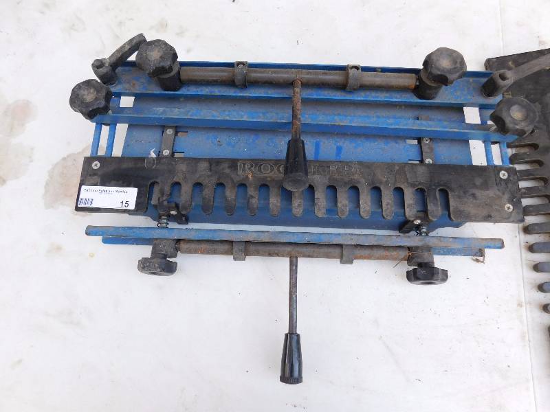 lot 15 image: Router Tool
