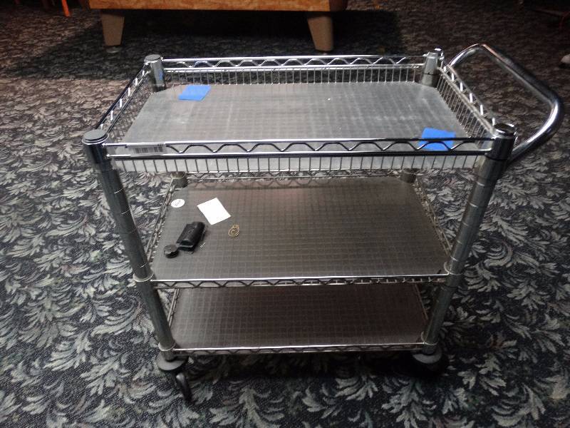 lot 437 image: Metro style bus cart on wheels