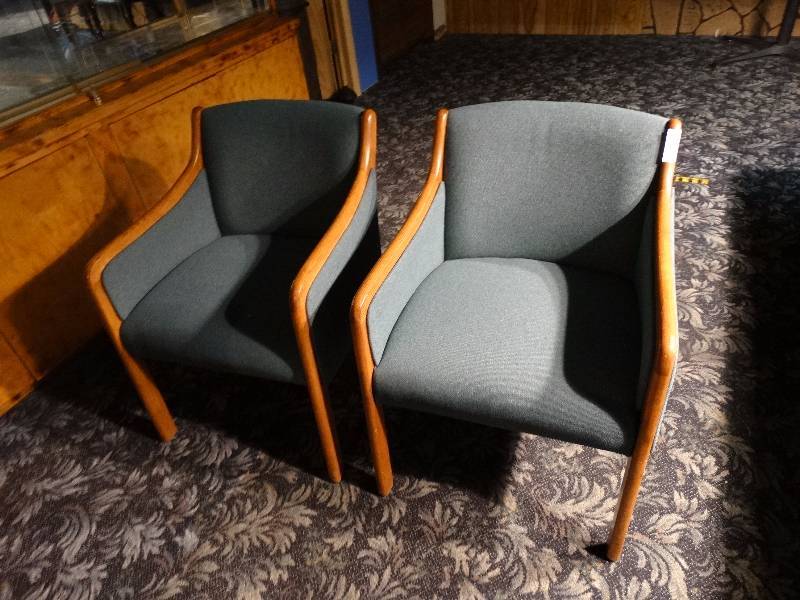 lot 444 image: 2 chairs.