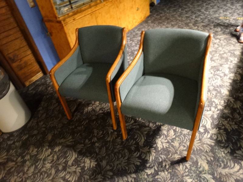 lot 446 image: 2 chairs.