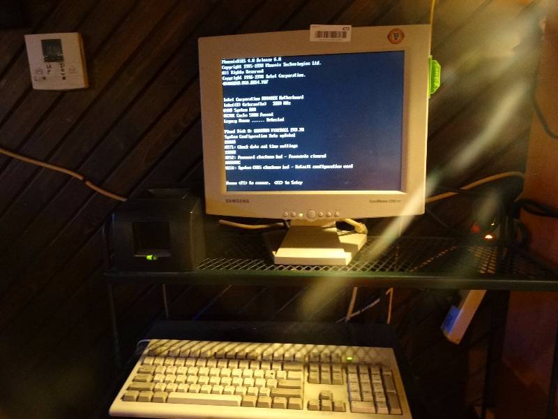lot 473 image: Samsung computer monitor and tower.