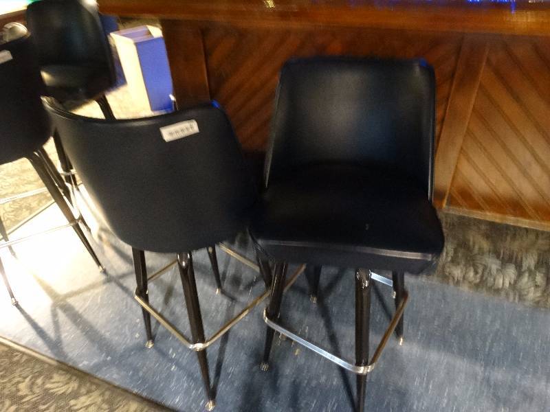 lot 477 image: 2 swivel barstools with back rest.