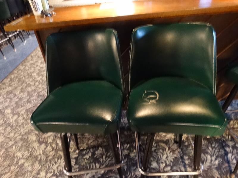 lot 482 image: 2 swivel barstools with back rest.