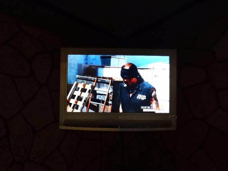 lot 487 image: Sylvania 37 LCD tv.