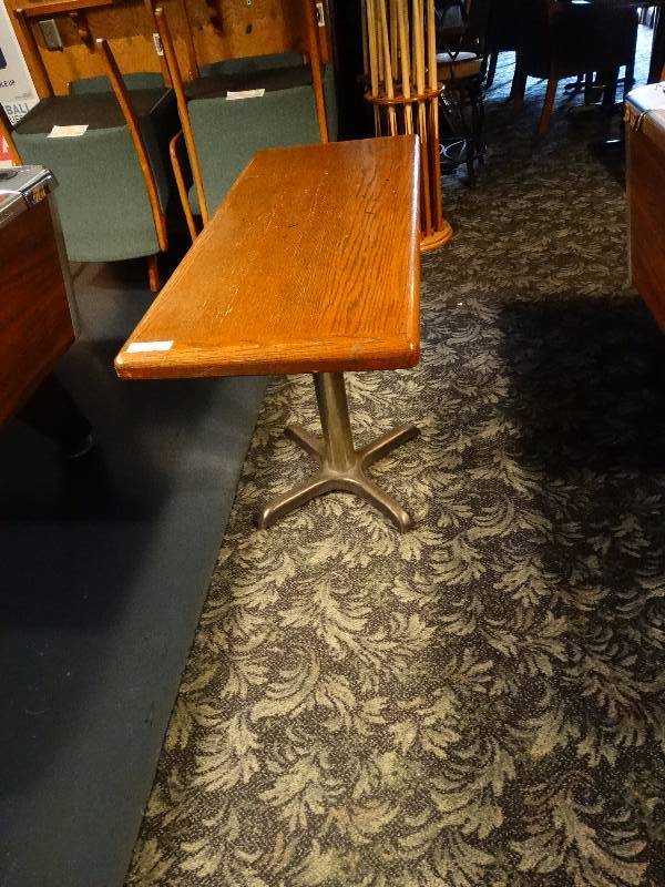 lot 496 image: Small wood rectangle table with metal base.