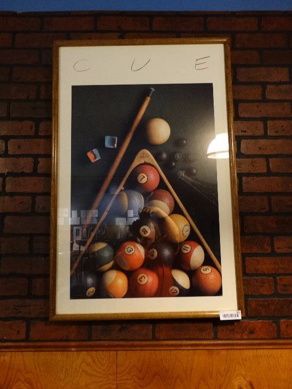 lot 501 image: Hanging wall art.