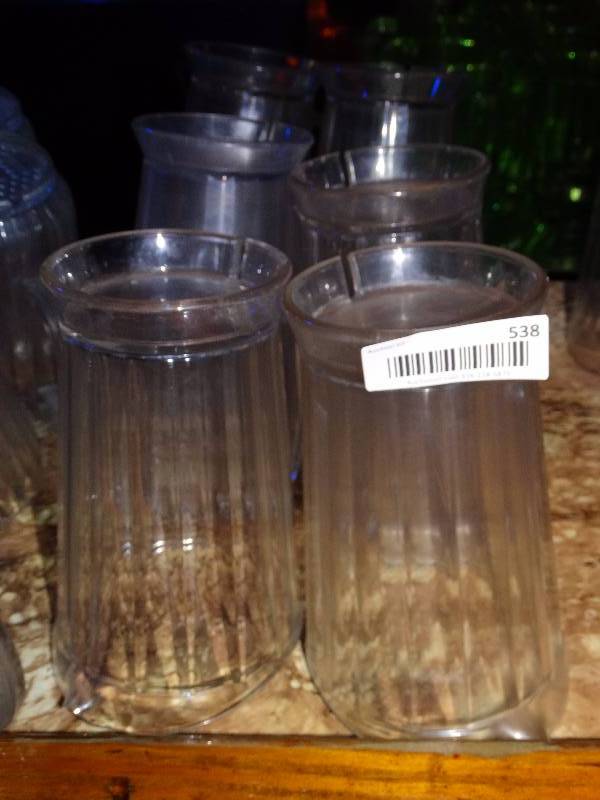 lot 538 image: 6 plastic pitchers.