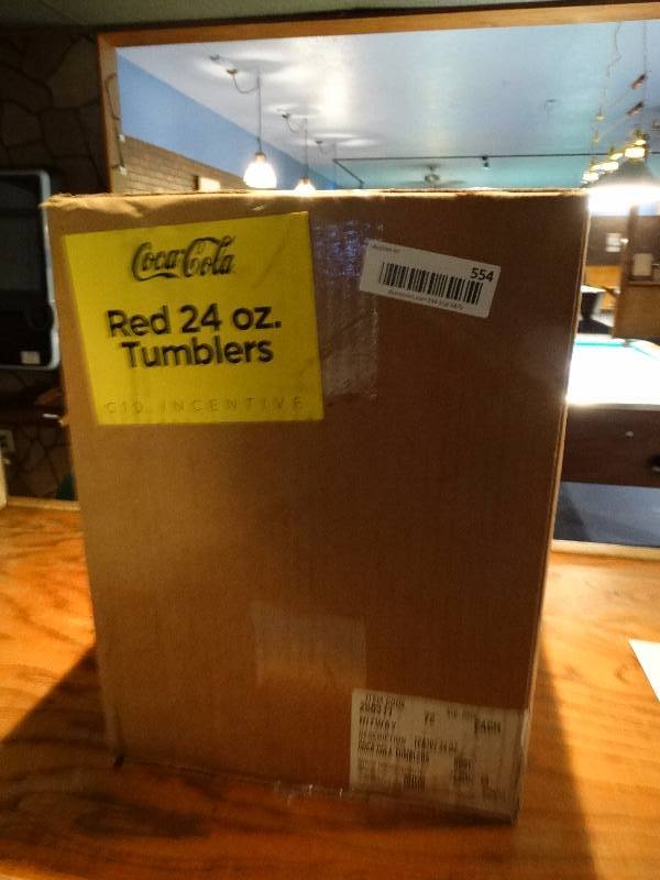 lot 554 image: Case of 72 new Coca-Cola plastic 24 oz tumblers