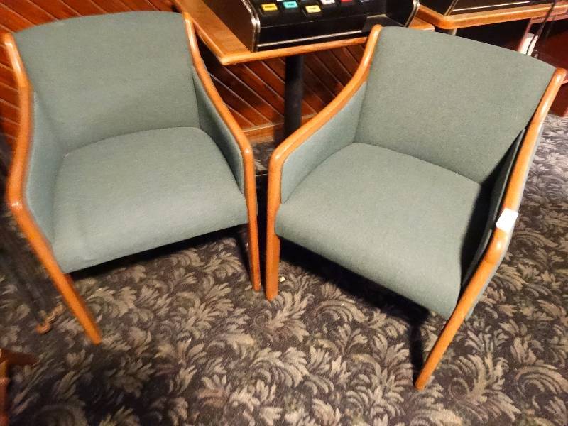 lot 568 image: 2 nice club chairs