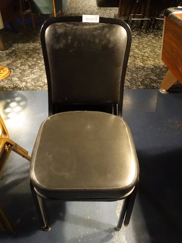 lot 582 image: 2 padded stack chairs