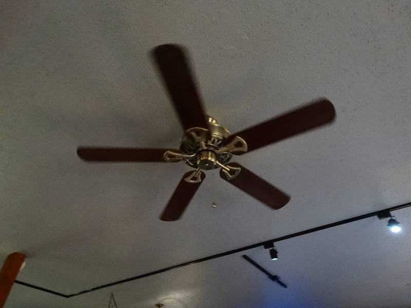 lot 587 image: 2 nice ceiling fans