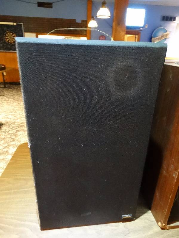 lot 596 image: Pair of Gemini speakers