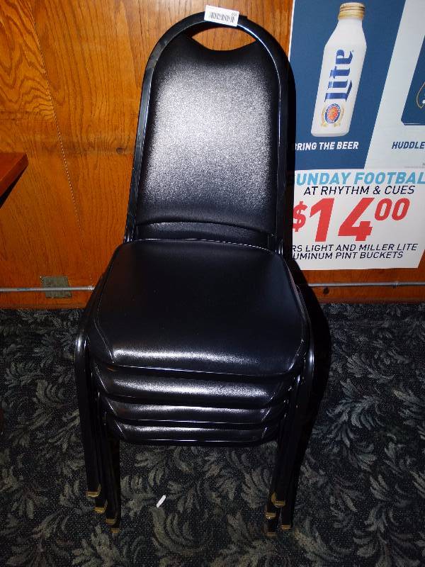 lot 606 image: 4 padded stack chairs