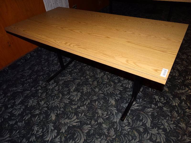 lot 607 image: Long 2 pedestal base dining table