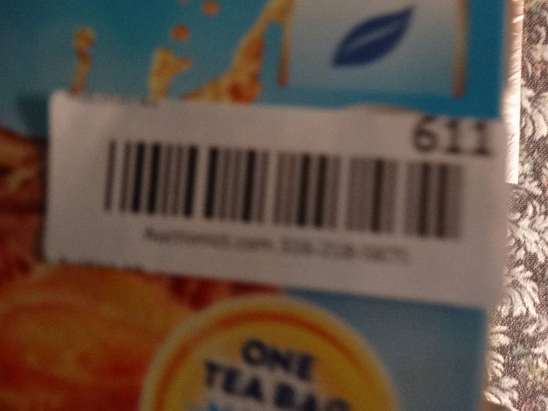 lot 611 image: 1 12 Boxes of Lipton ice tea.