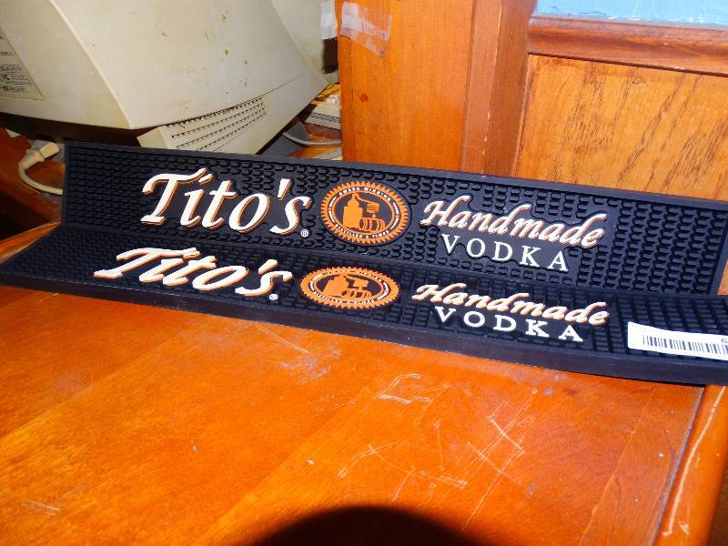 lot 664 image: 2 Titos handmade vodka mat.