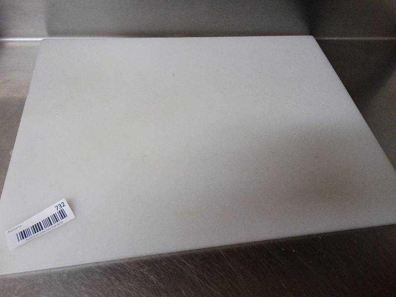 lot 732 image: Poly cutting board.