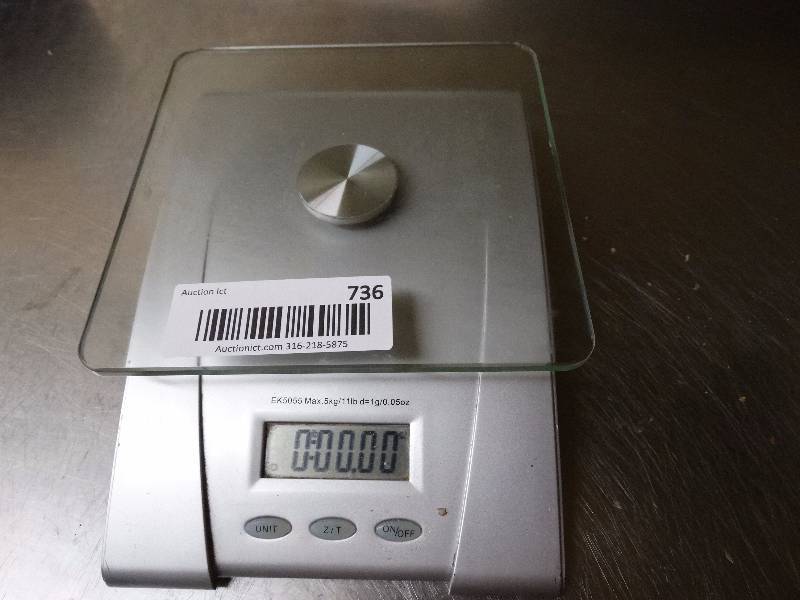 lot 736 image: Digital portion scale.