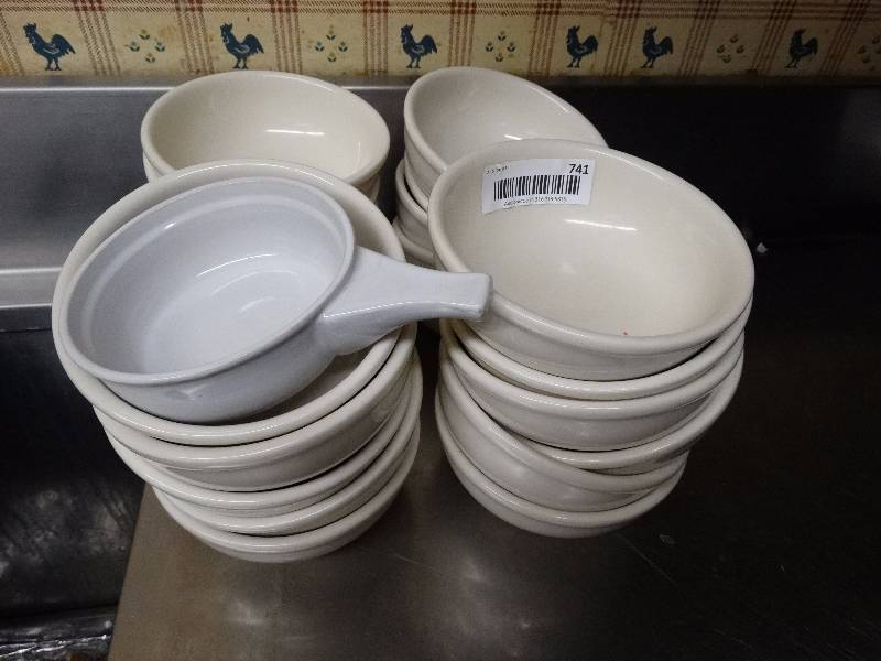 lot 741 image: 22 ceramic soup bowls.