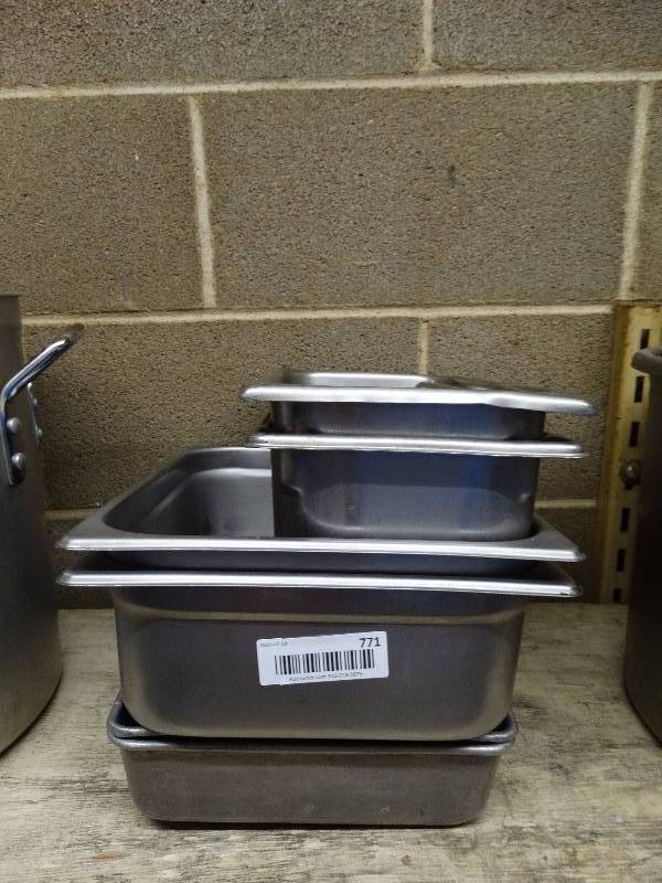 lot 771 image: 5 Stainless steel steam table stands & 2 cake pans.
