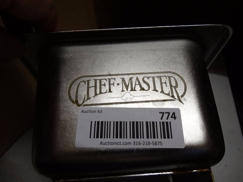 lot 774 image: Chef master butter pan wroller.