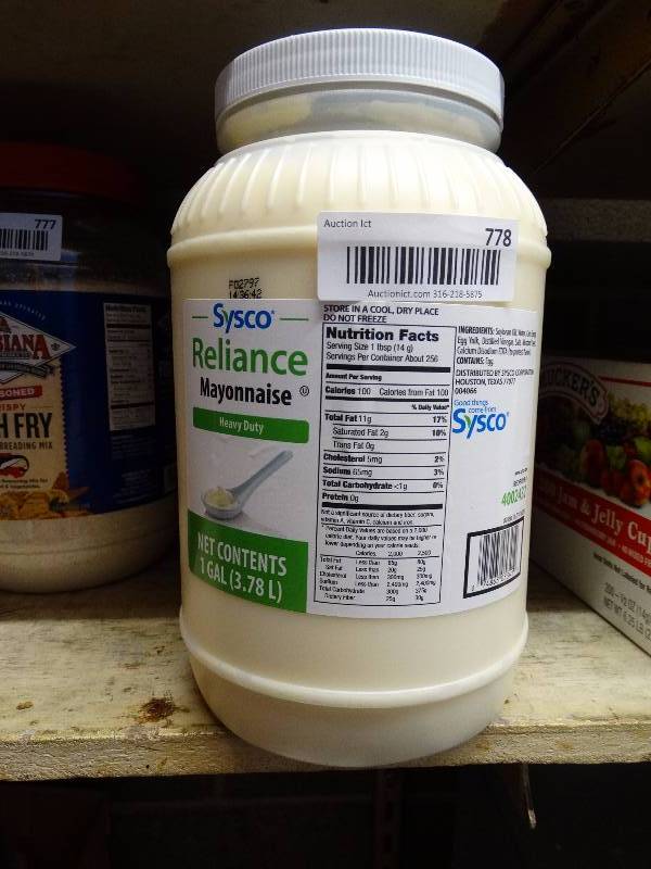 lot 778 image: Sysco mayonnaise 1 gallon unopened.